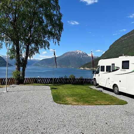 Kinsarvik Camping Hotel Eksteriør billede