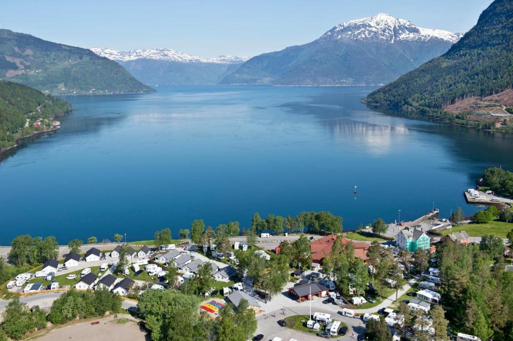 Kinsarvik Camping Hotel Eksteriør billede