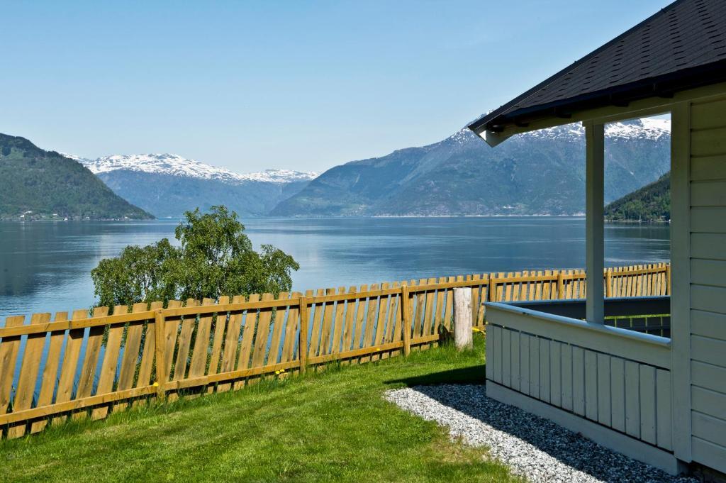 Kinsarvik Camping Hotel Eksteriør billede