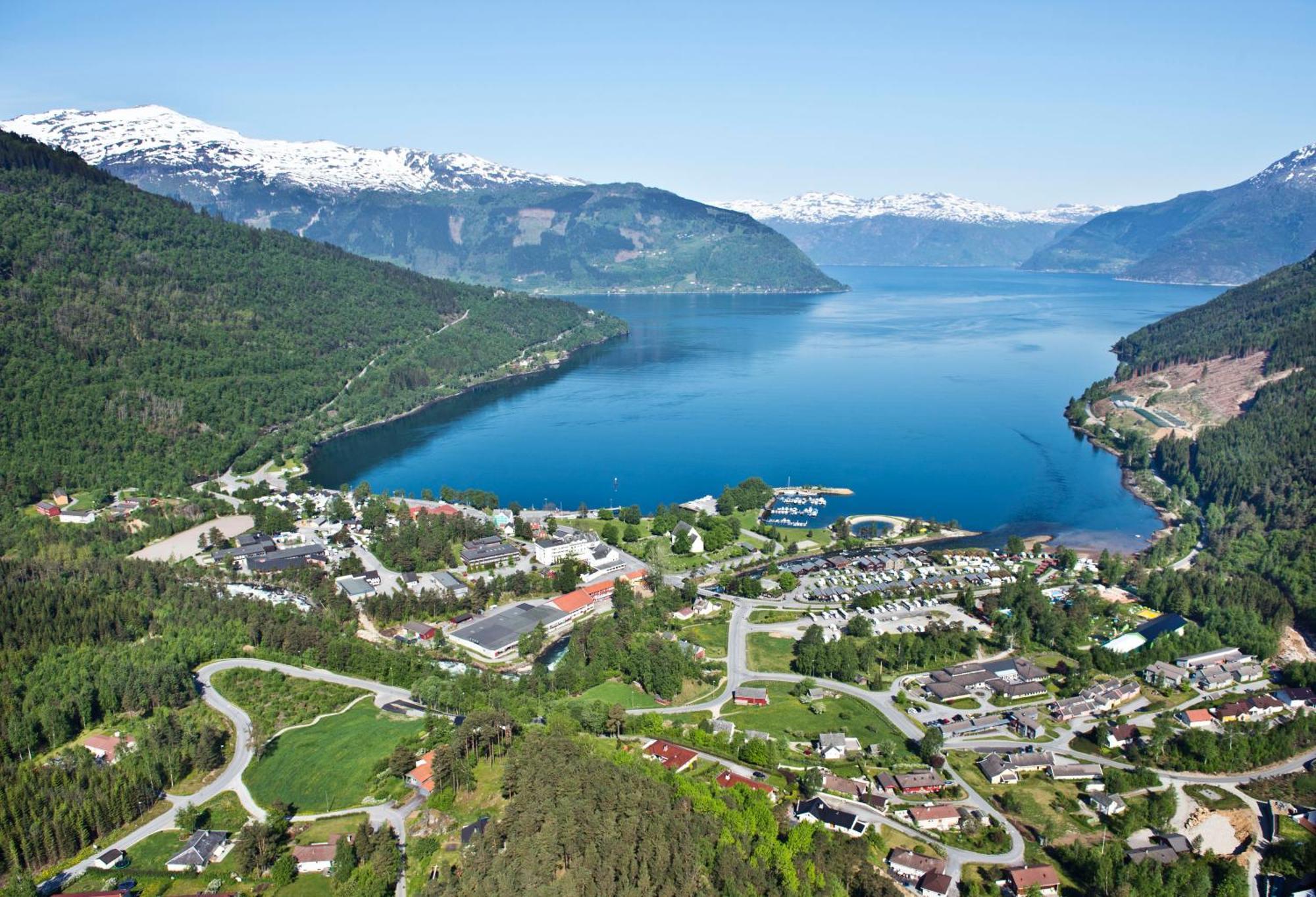 Kinsarvik Camping Hotel Eksteriør billede