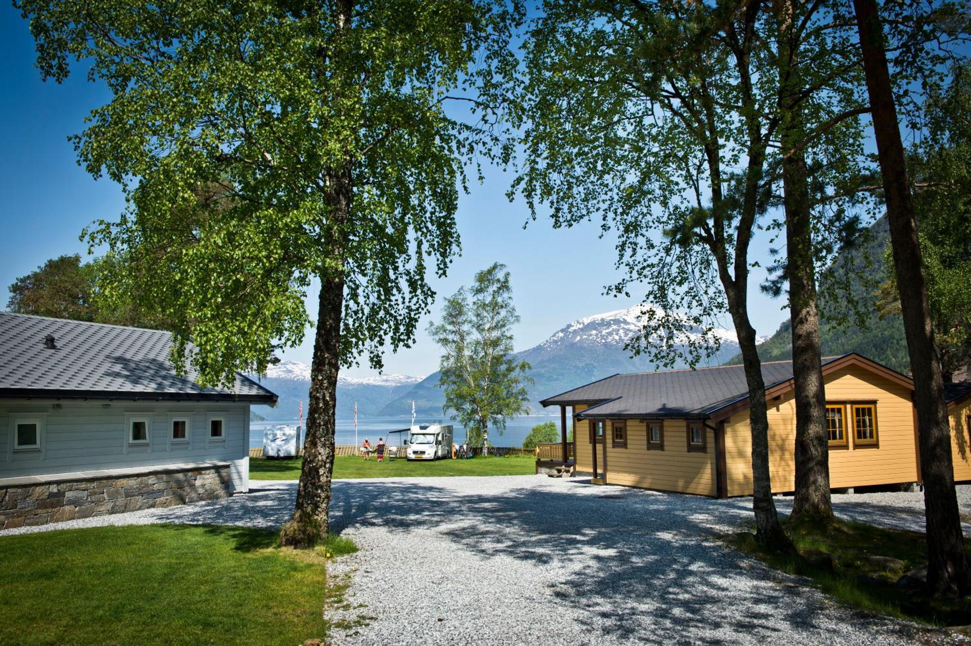 Kinsarvik Camping Hotel Eksteriør billede