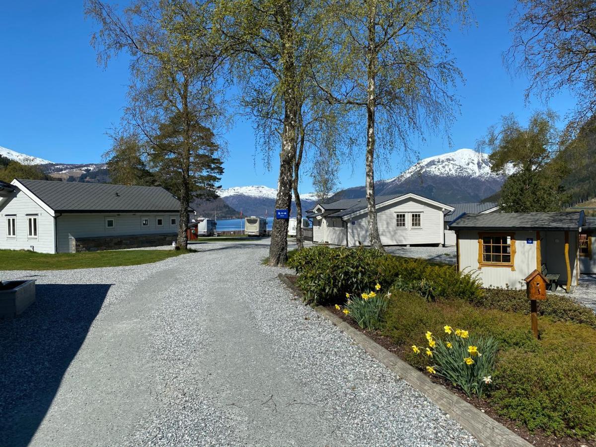 Kinsarvik Camping Hotel Eksteriør billede